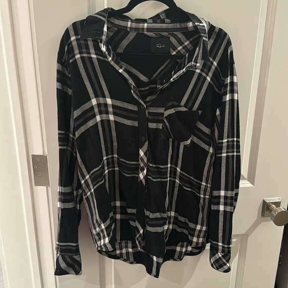 Rails button down - Picture 1 of 1